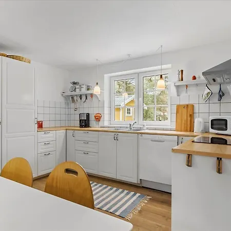 3649-nexo-sondervej-6 * Neksø